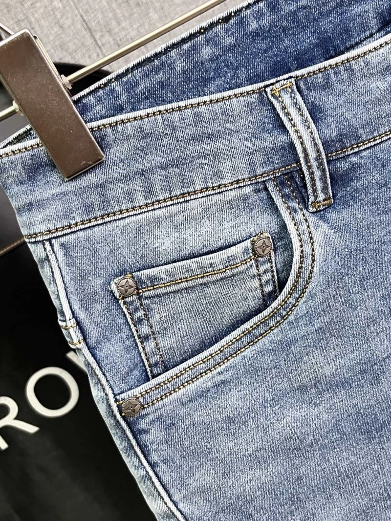 Louis Vuitton Jeans Unisex 136989