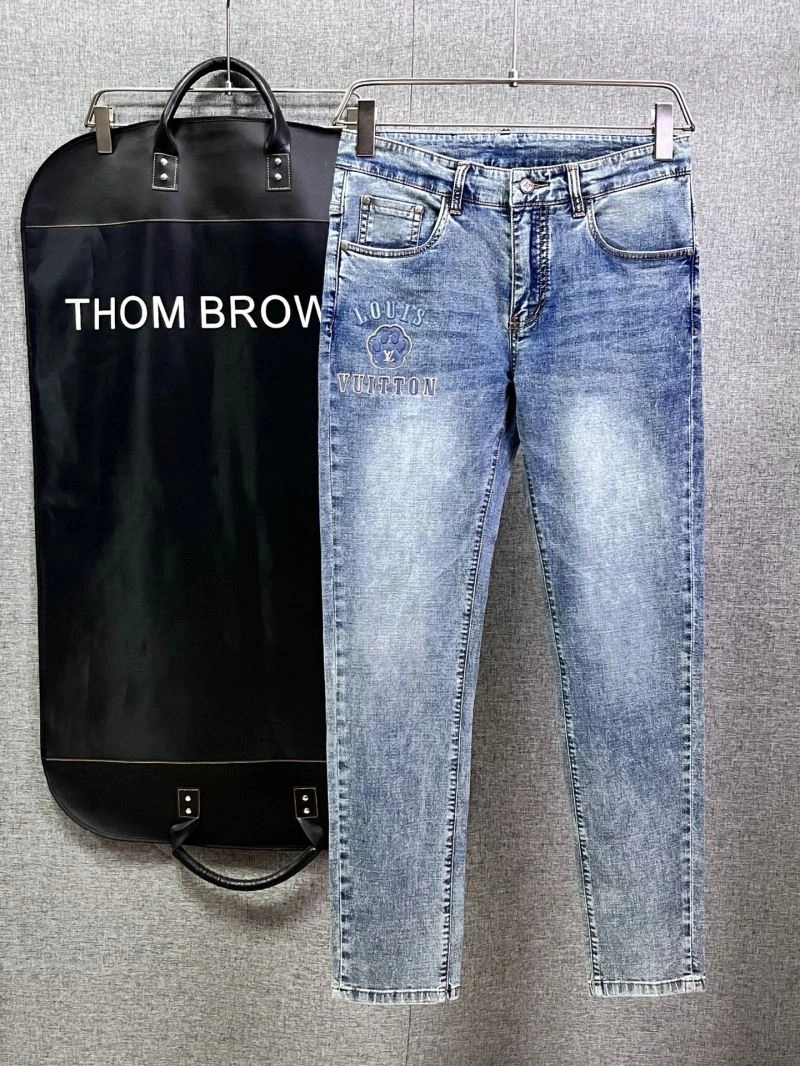 Louis Vuitton Jeans Contemporary 136977