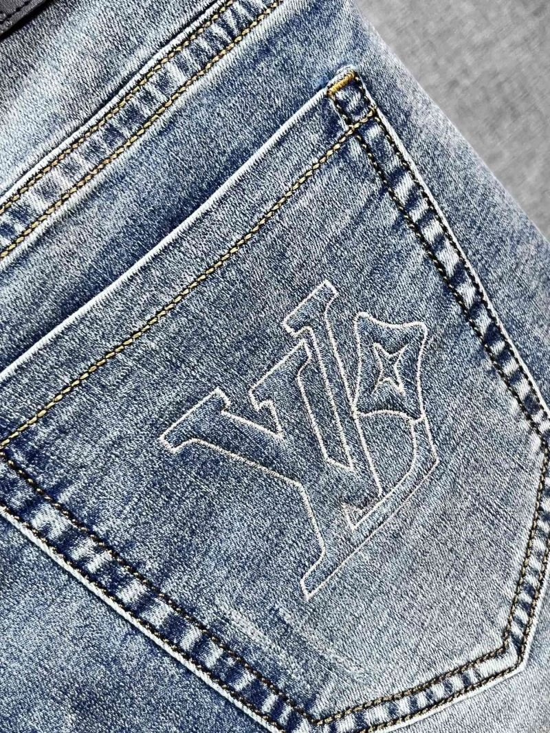 Louis Vuitton Jeans Contemporary 136977