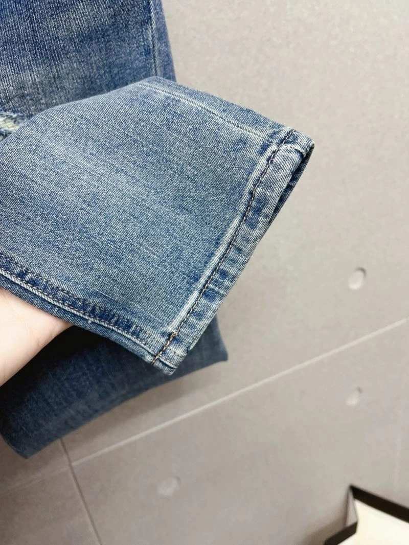 Louis Vuitton Jeans TechFriendly 136975