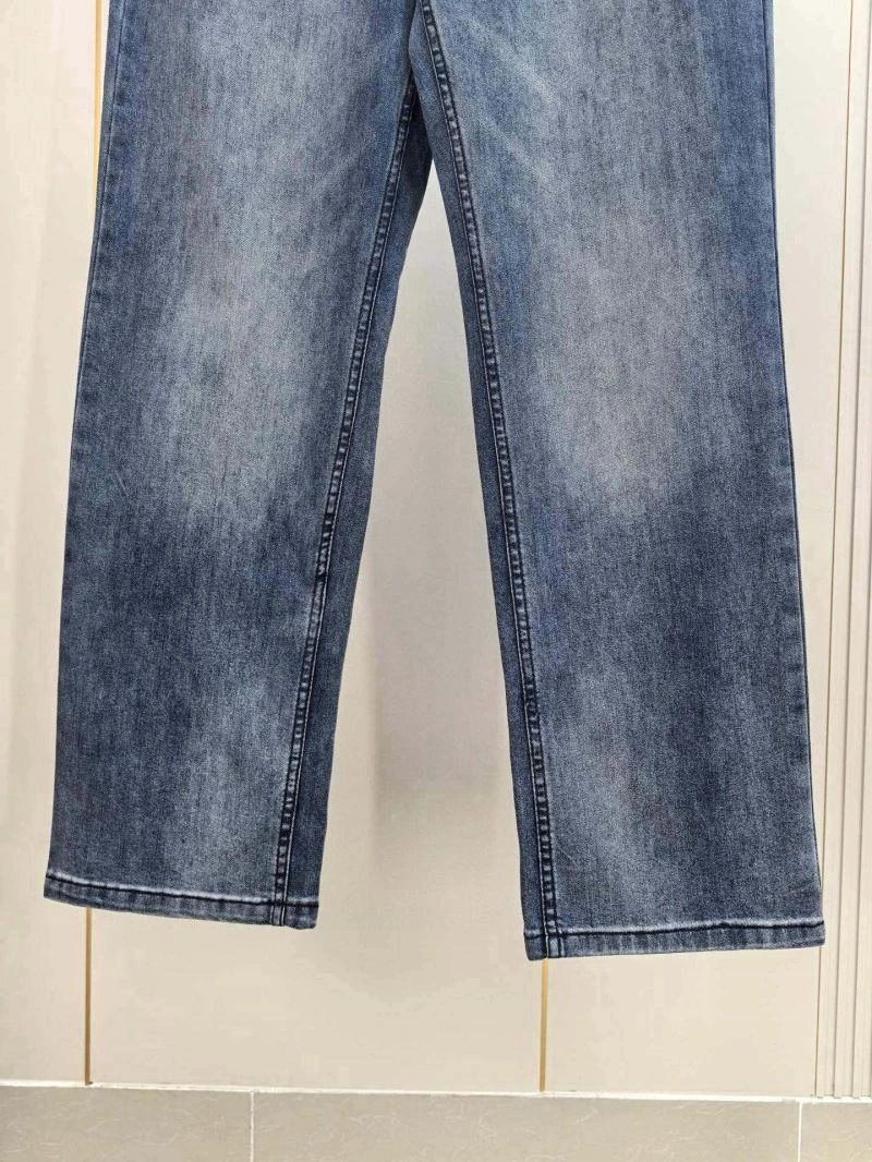 Louis Vuitton Jeans TechFriendly 136974
