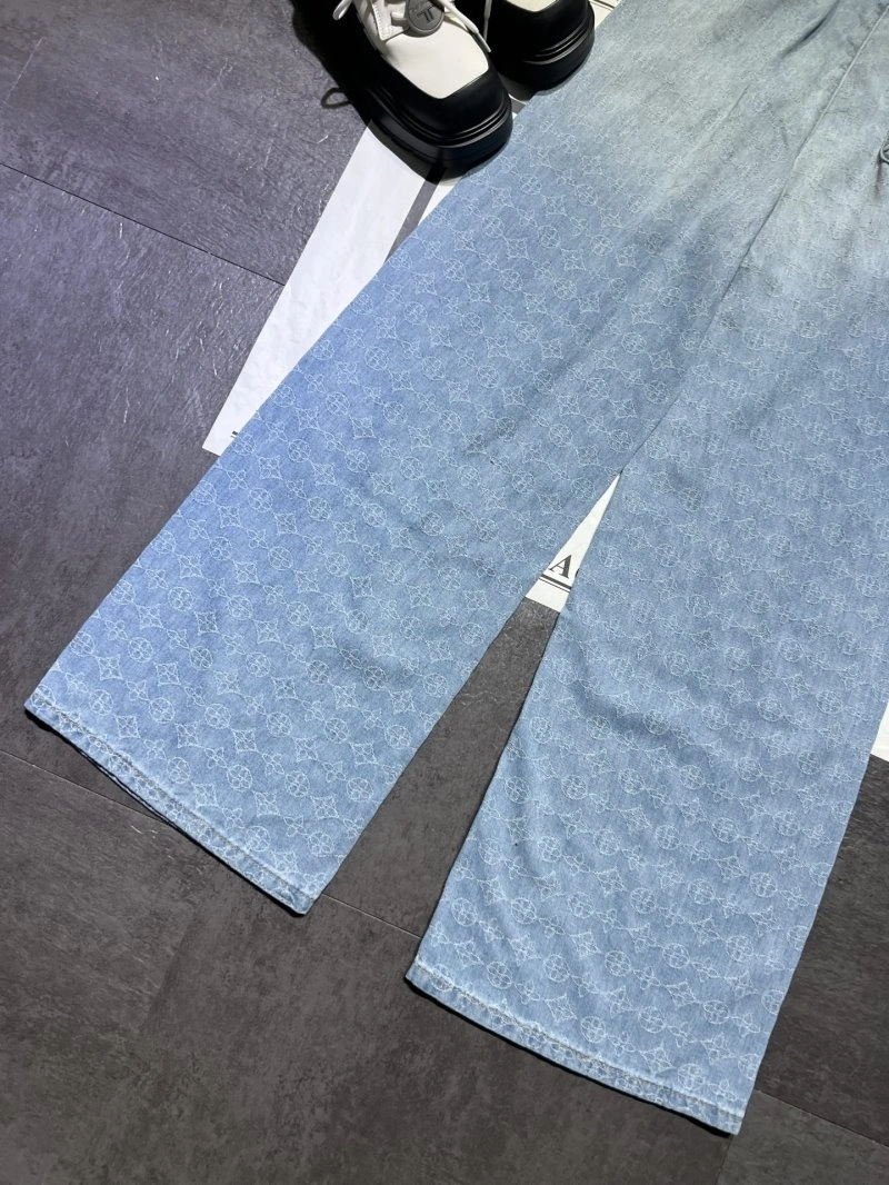 Fashionable Louis Vuitton Jeans 131097