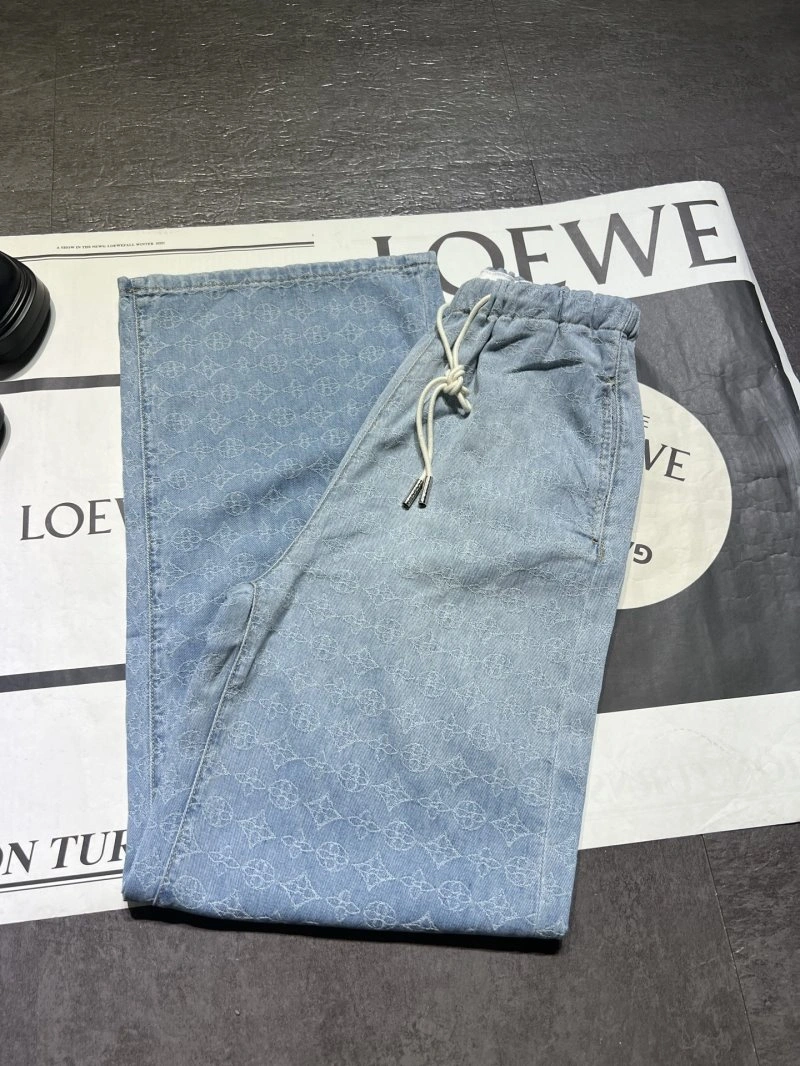 Fashionable Louis Vuitton Jeans 131097