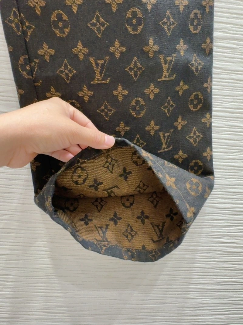 Attractive Louis Vuitton Jeans 131090