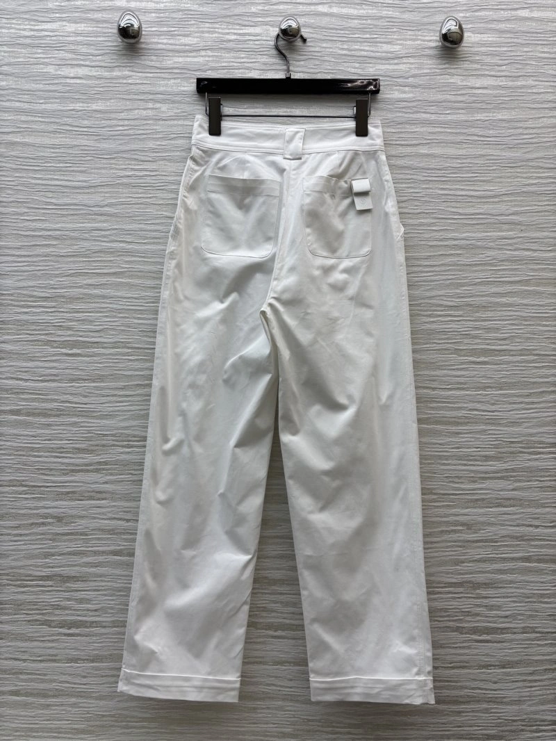 Snug Louis Vuitton Jeans 131814