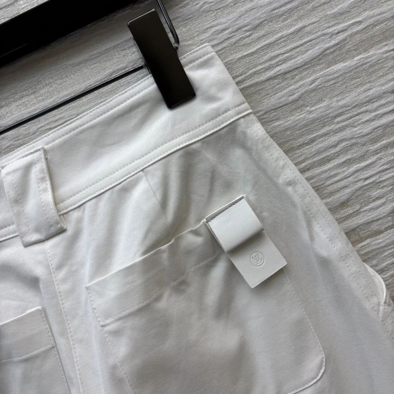 Snug Louis Vuitton Jeans 131814