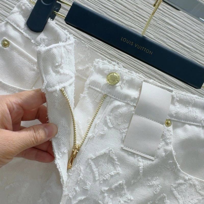 Modern Louis Vuitton Jeans 131838