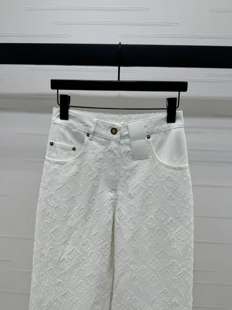 ModernLook Louis Vuitton Jeans 131805