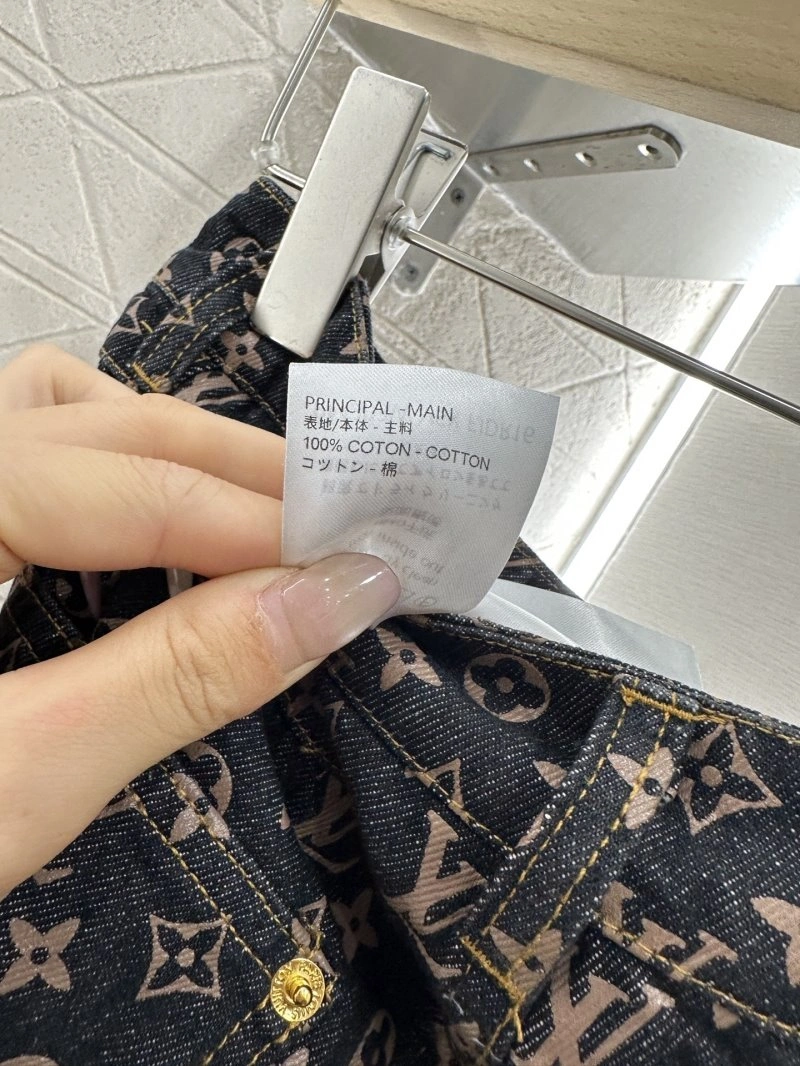 Louis Vuitton Jeans Packable 131801