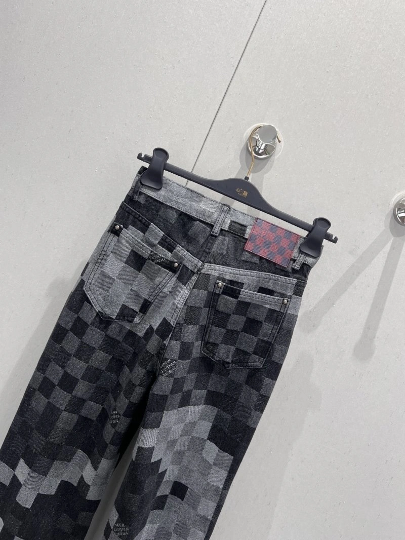 TechFriendly Louis Vuitton Jeans 130819