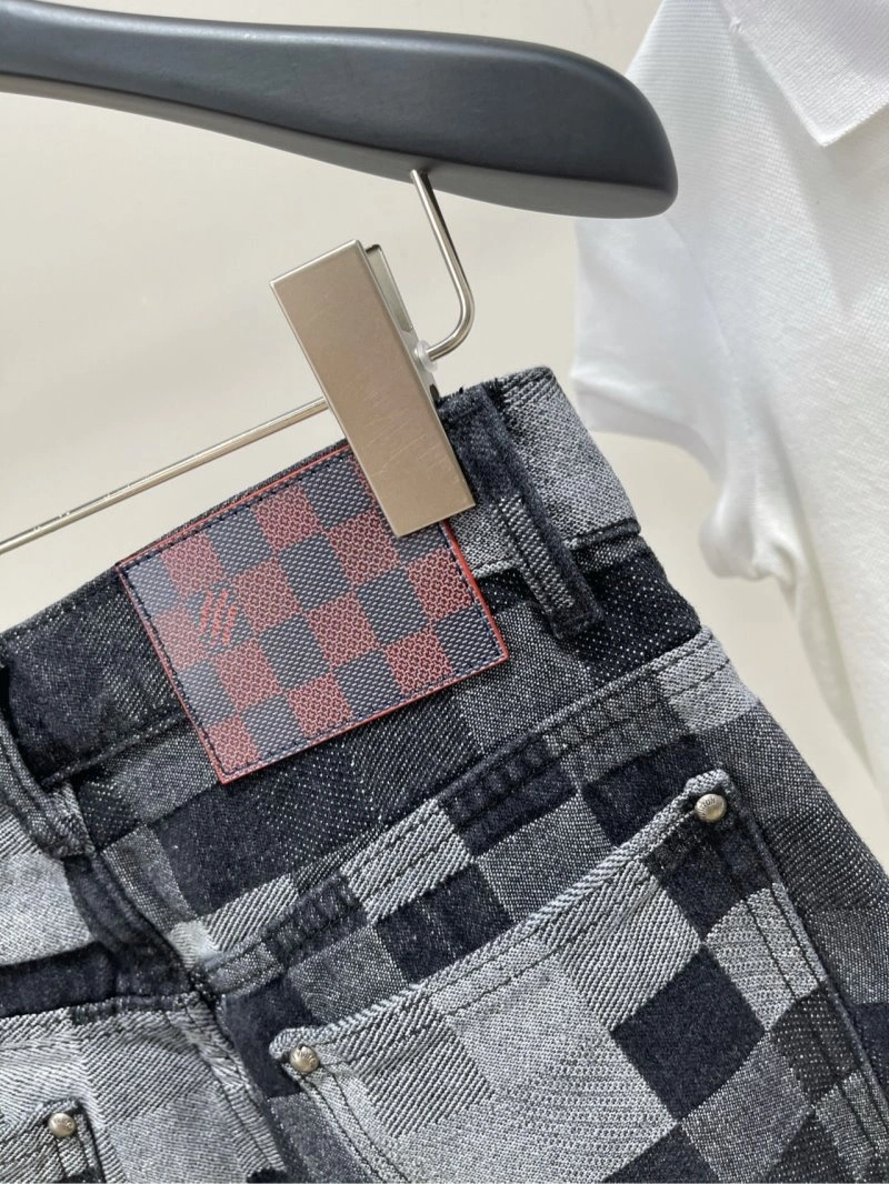 Versatile Louis Vuitton Jeans 130804