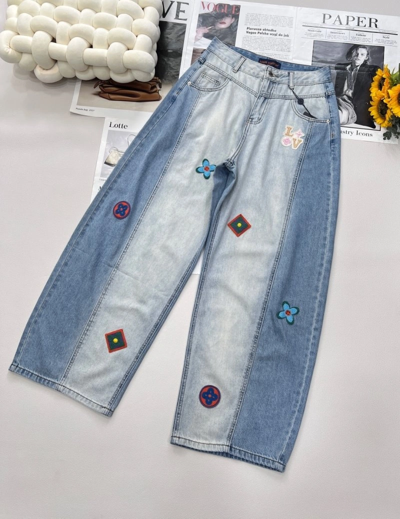 Seasonal Louis Vuitton Jeans 130802
