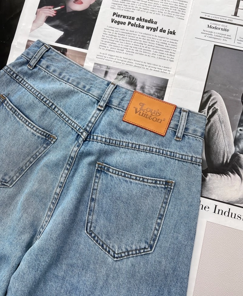 Seasonal Louis Vuitton Jeans 130802