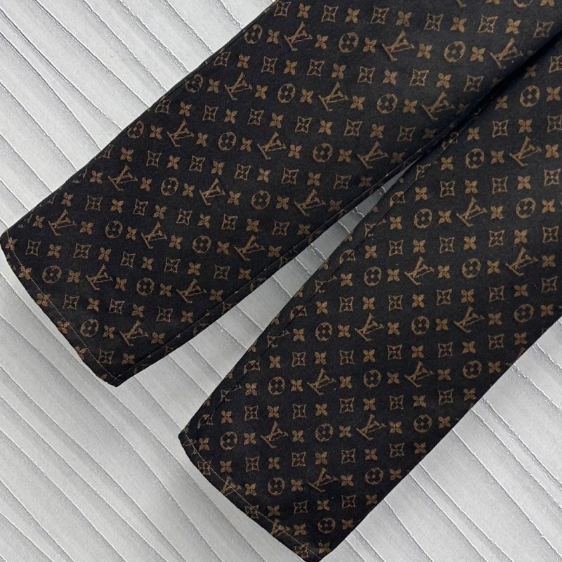 SmoothTexture Louis Vuitton Jeans 130793
