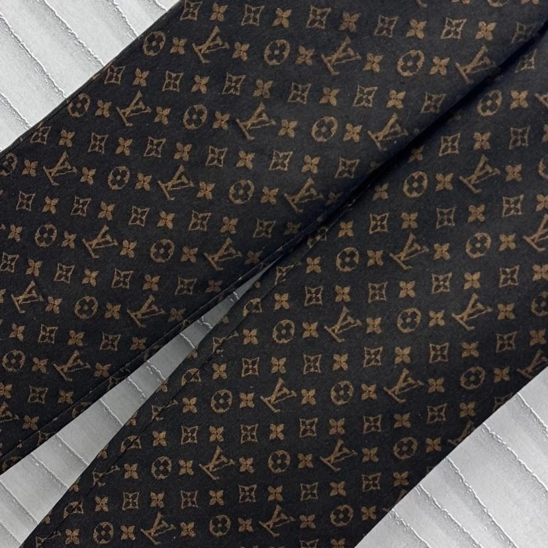 SmoothTexture Louis Vuitton Jeans 130793