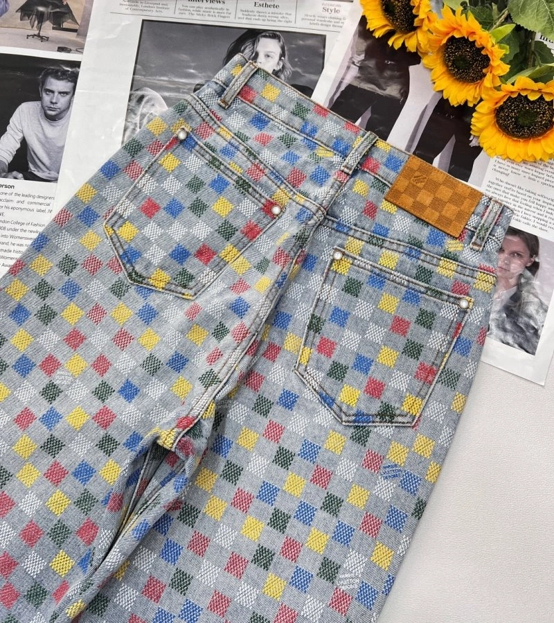 Seasonal Louis Vuitton Jeans 130791