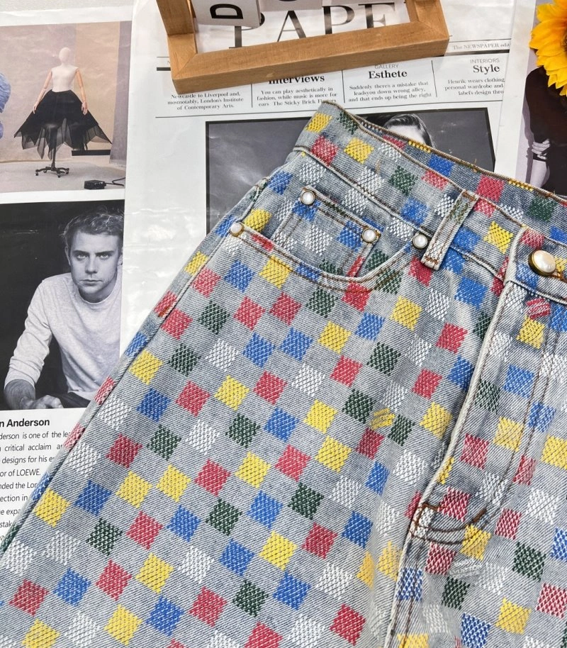 Seasonal Louis Vuitton Jeans 130791