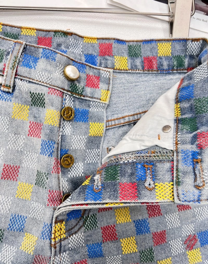 Seasonal Louis Vuitton Jeans 130791