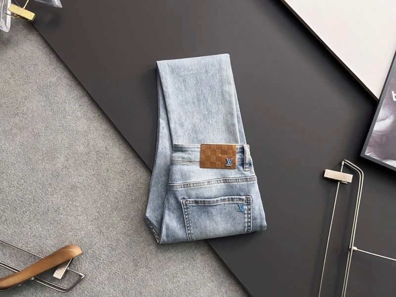 DailyWear Louis Vuitton Jeans 136062