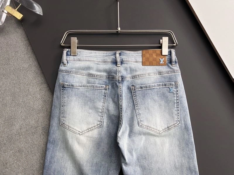 DailyWear Louis Vuitton Jeans 136062