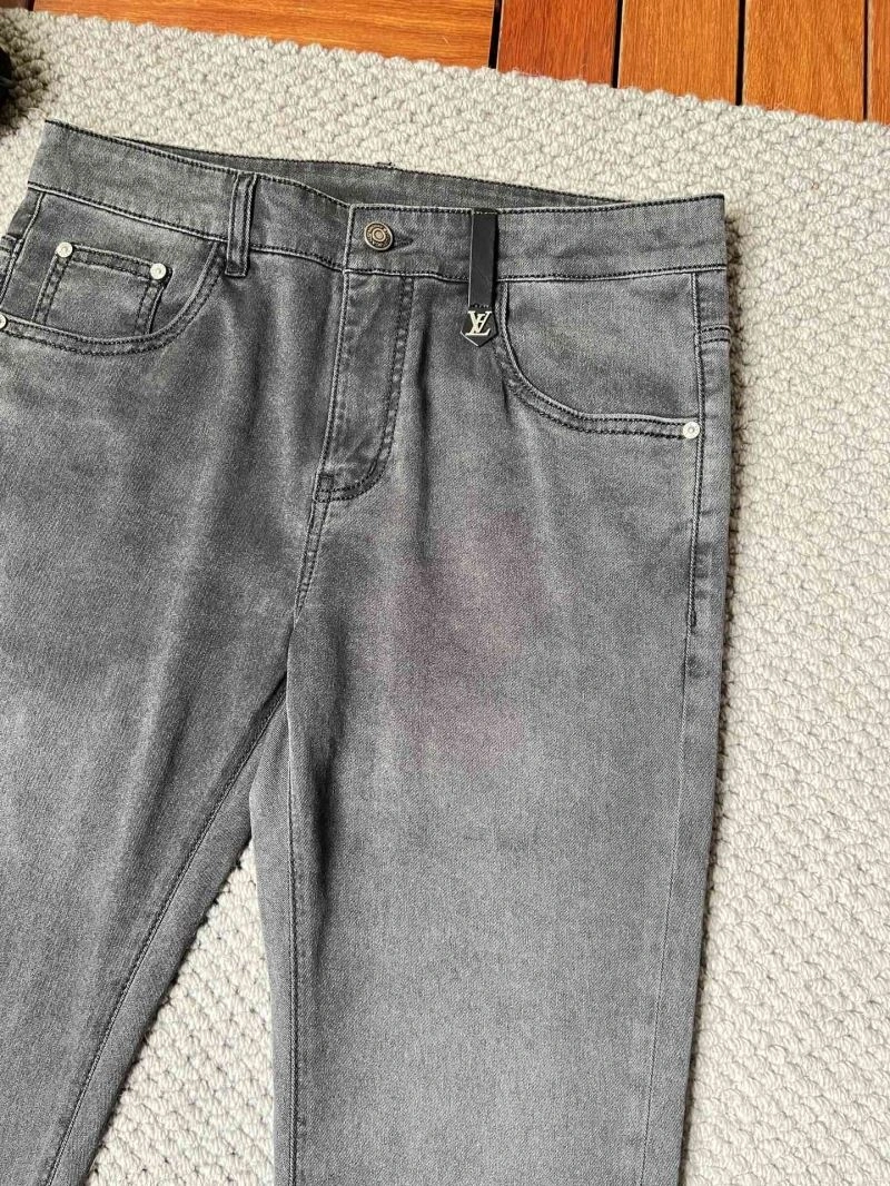 Louis Vuitton Jeans Sophisticated 136044