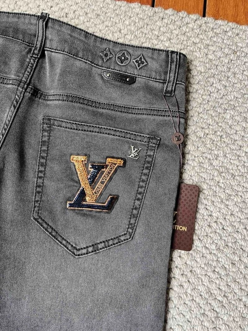 Louis Vuitton Jeans Sophisticated 136044