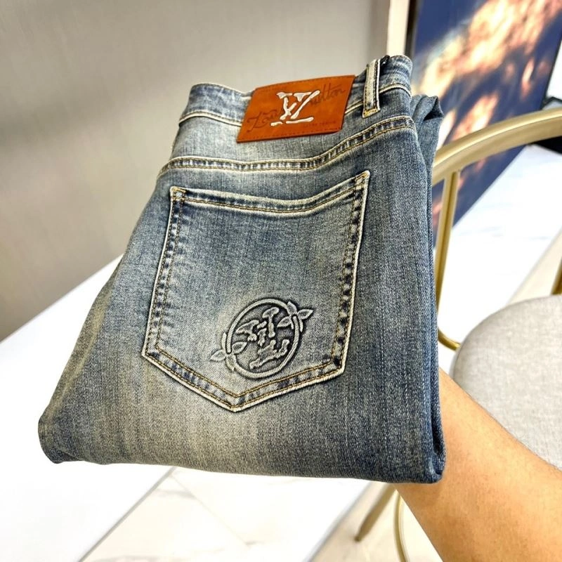 Louis Vuitton Jeans OnTrend 136010