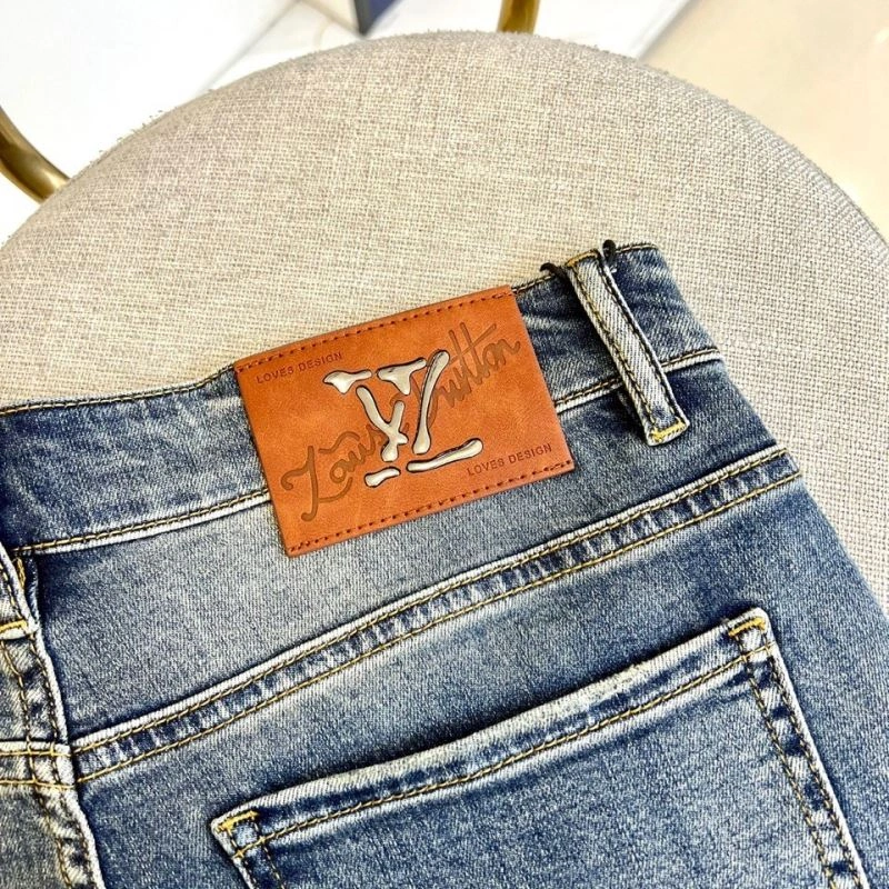 Louis Vuitton Jeans OnTrend 136010