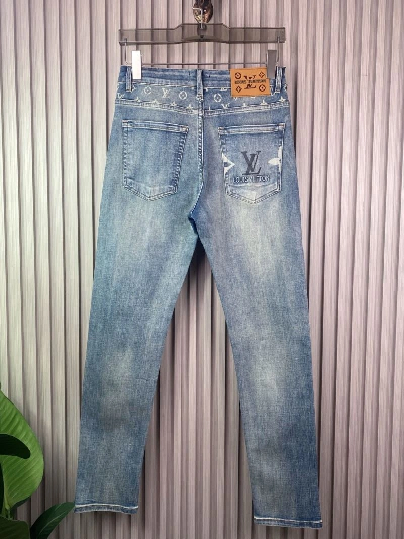 Louis Vuitton Jeans FashionForward 136020