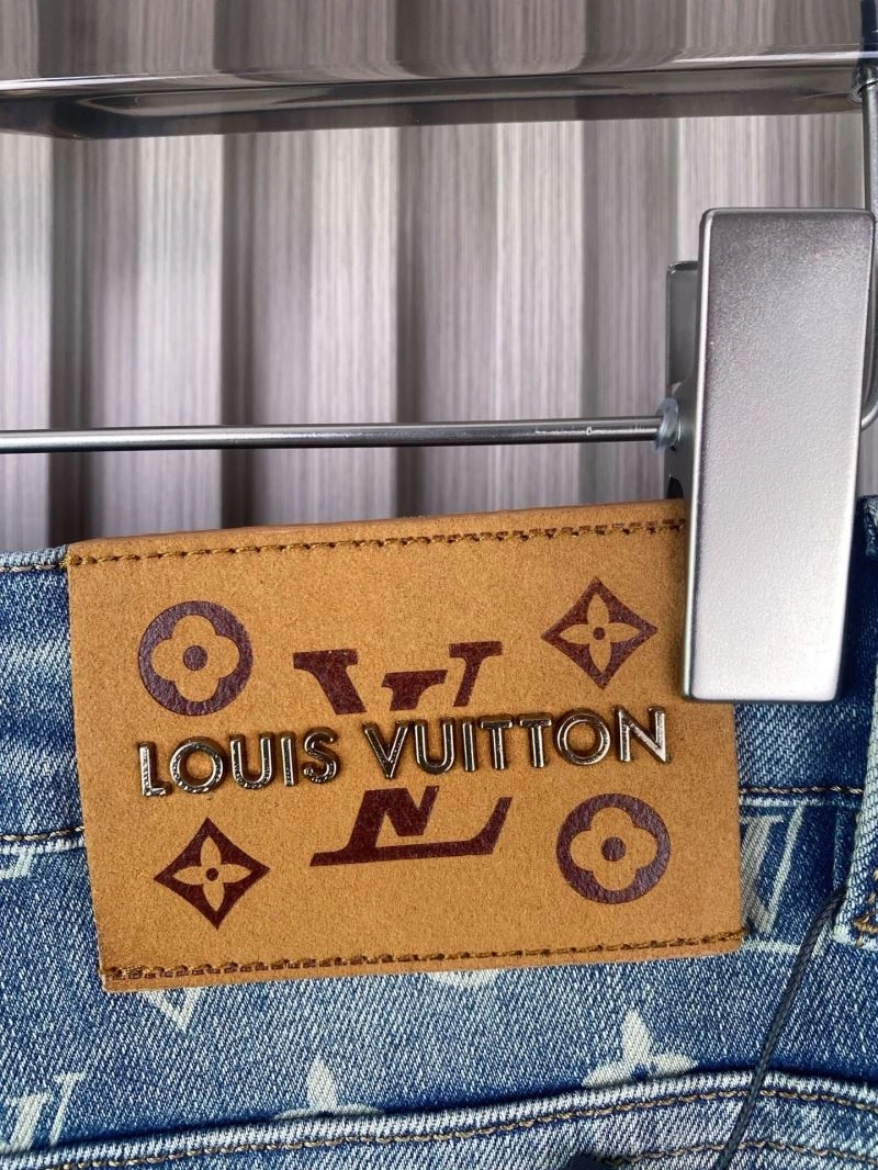Louis Vuitton Jeans FashionForward 136020