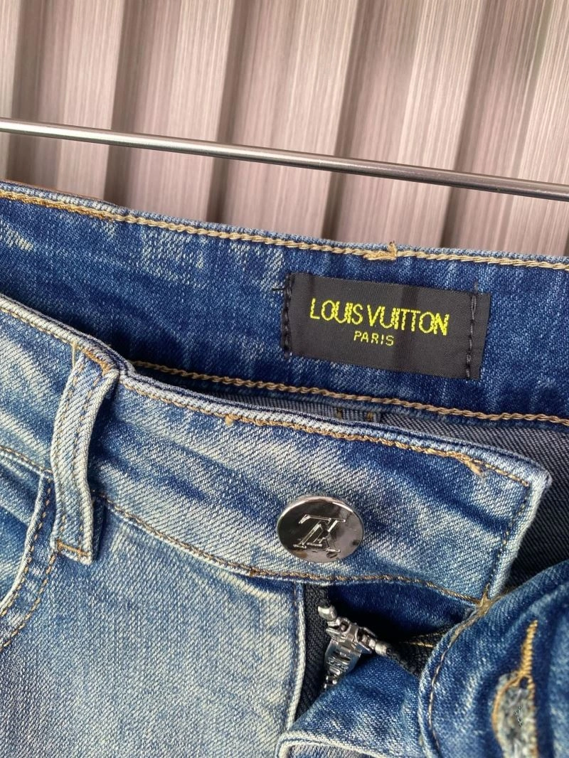 Louis Vuitton Jeans FashionForward 136020