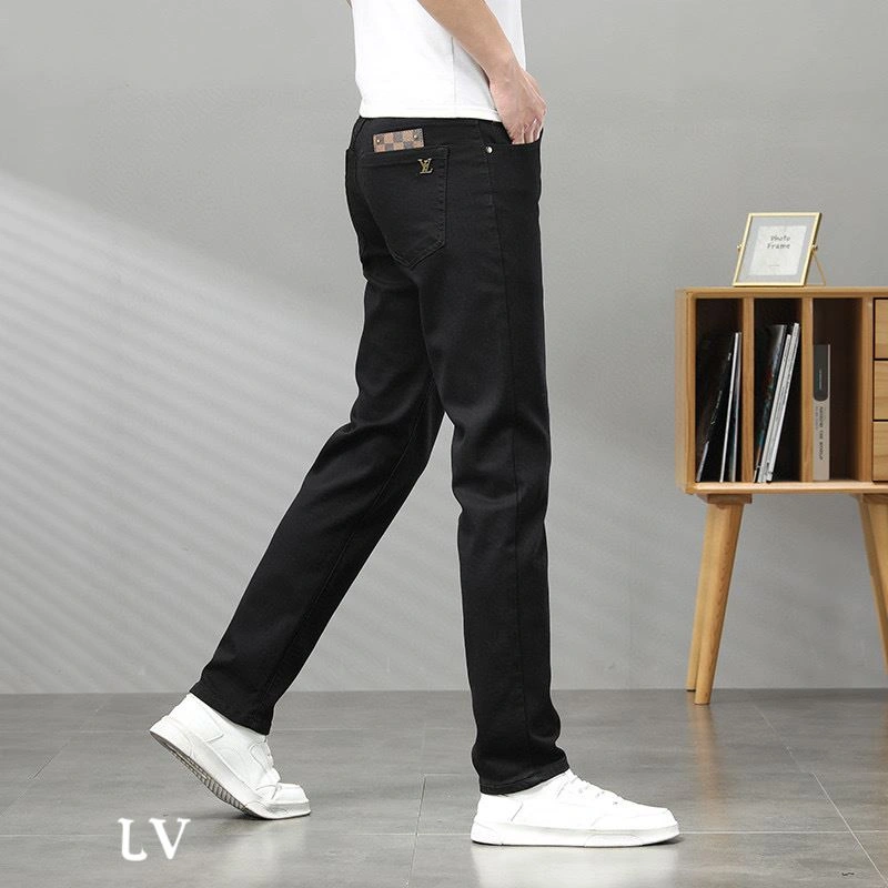 Effortless Louis Vuitton Jeans 136019