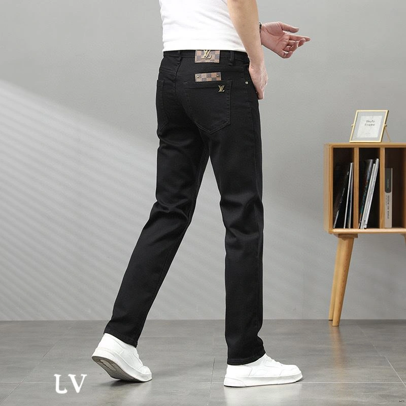 Effortless Louis Vuitton Jeans 136019
