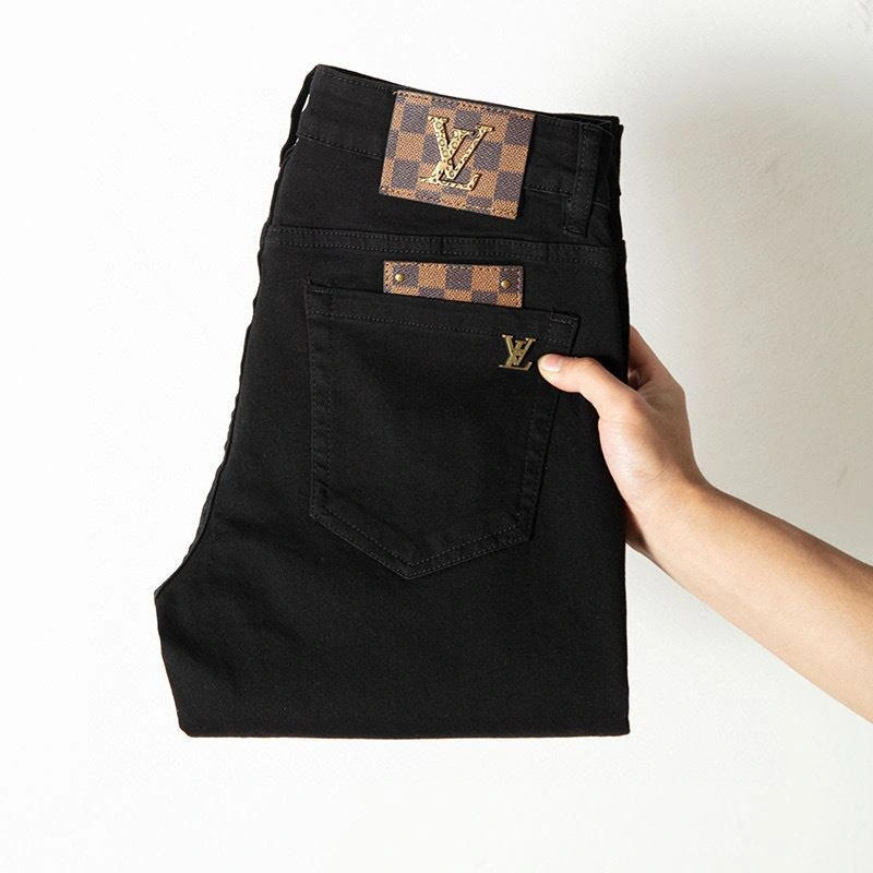Effortless Louis Vuitton Jeans 136019