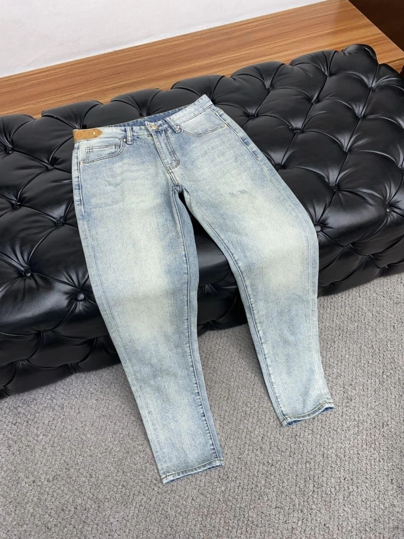 Neat Louis Vuitton Jeans 136004