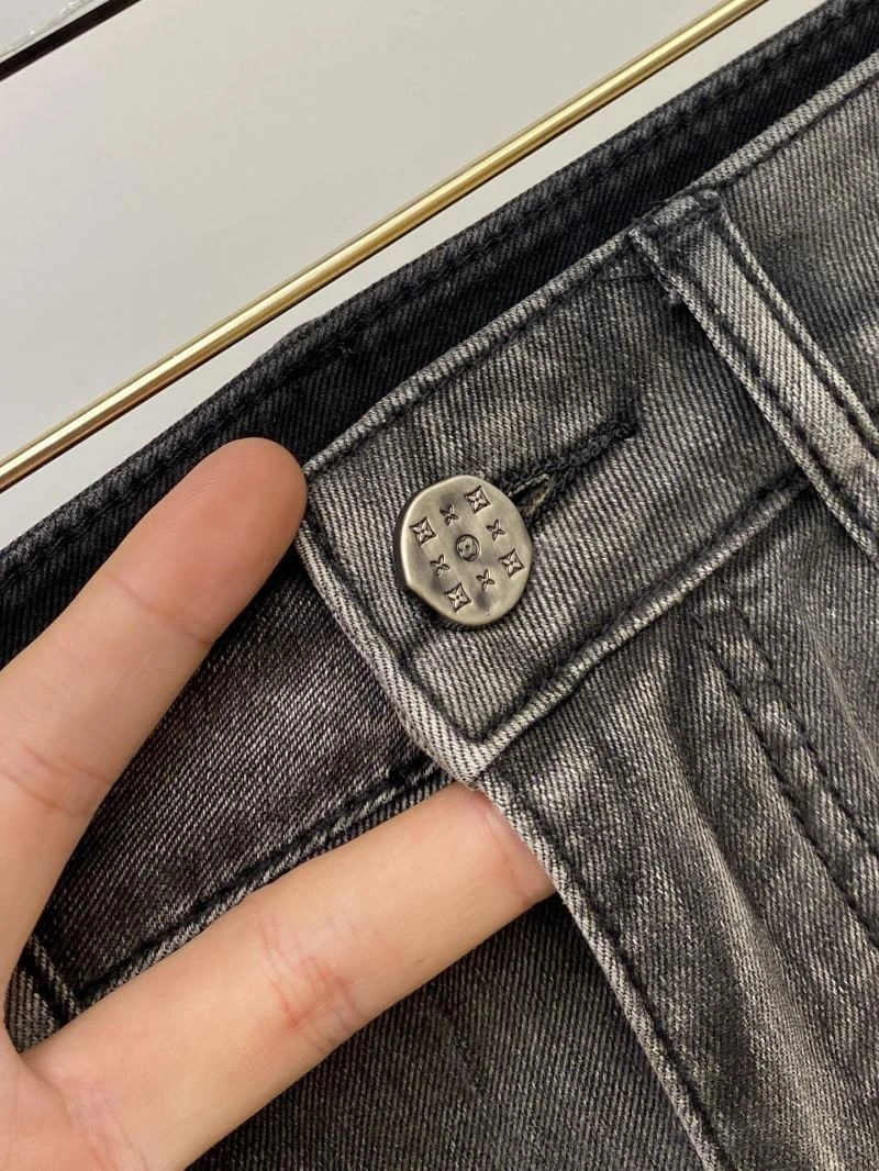 UrbanStyle Louis Vuitton Jeans 136001