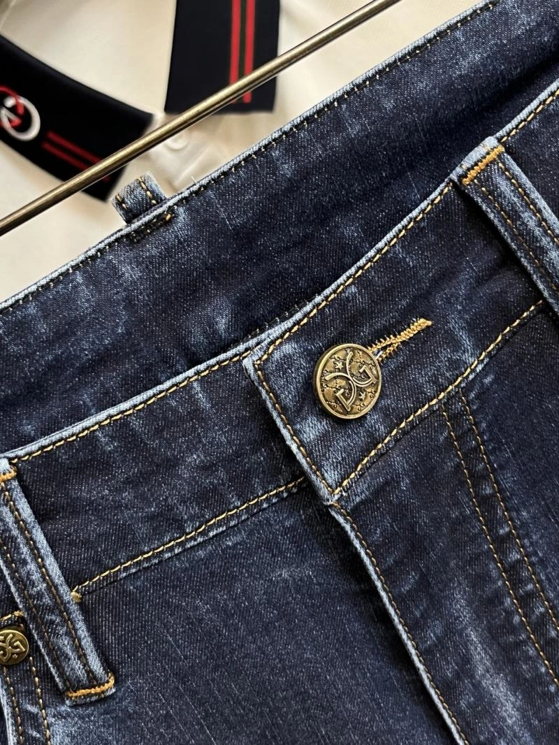 Resilient Louis Vuitton Jeans 135998