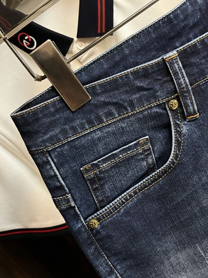 Resilient Louis Vuitton Jeans 135998