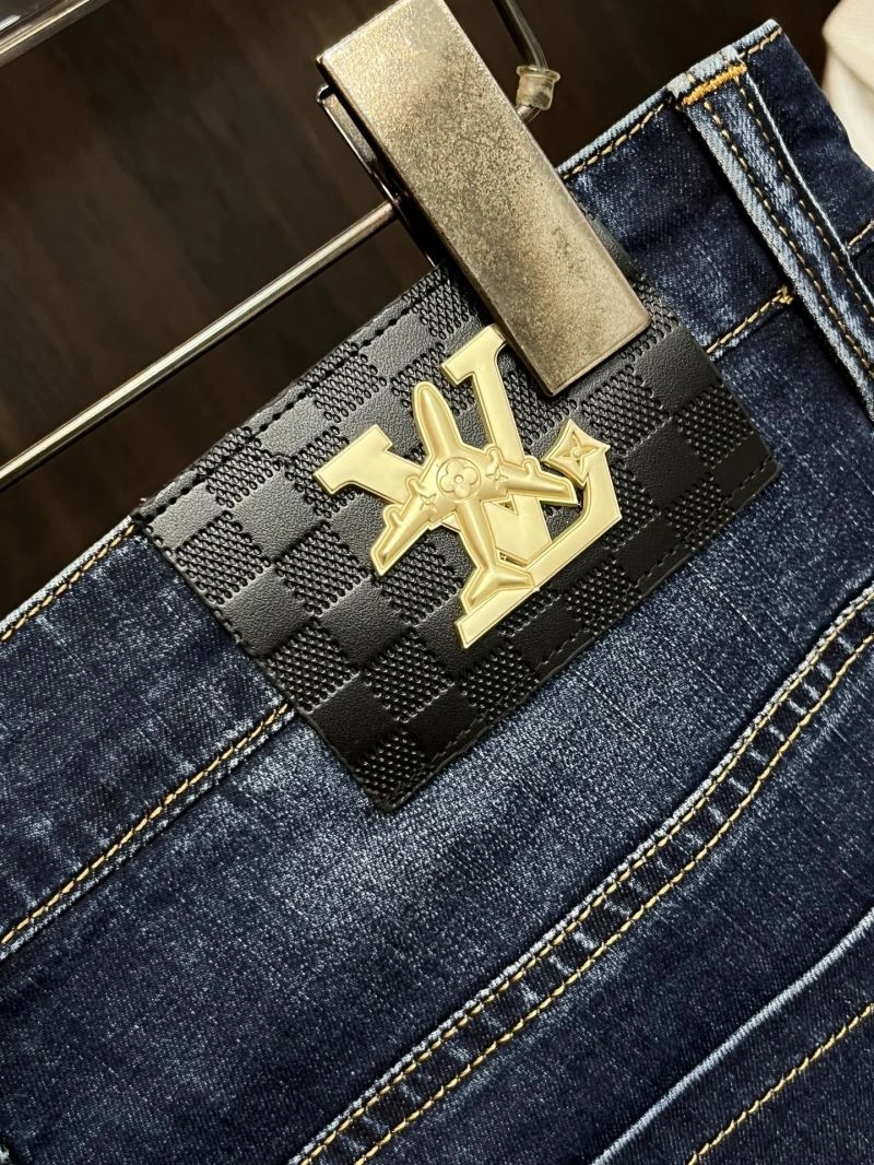 Resilient Louis Vuitton Jeans 135998