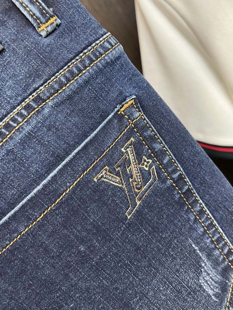 Resilient Louis Vuitton Jeans 135998