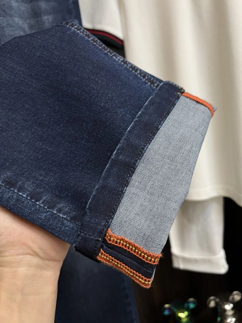 Resilient Louis Vuitton Jeans 135998