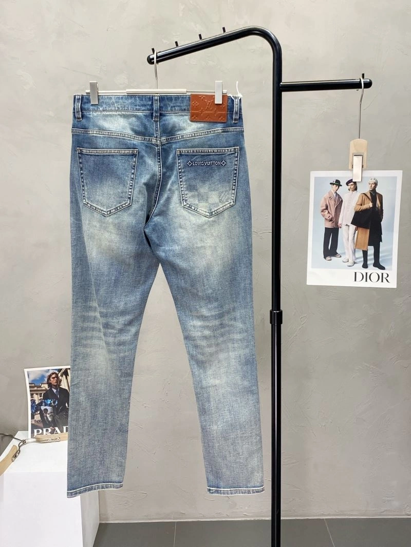 Sophisticated Louis Vuitton Jeans 135993