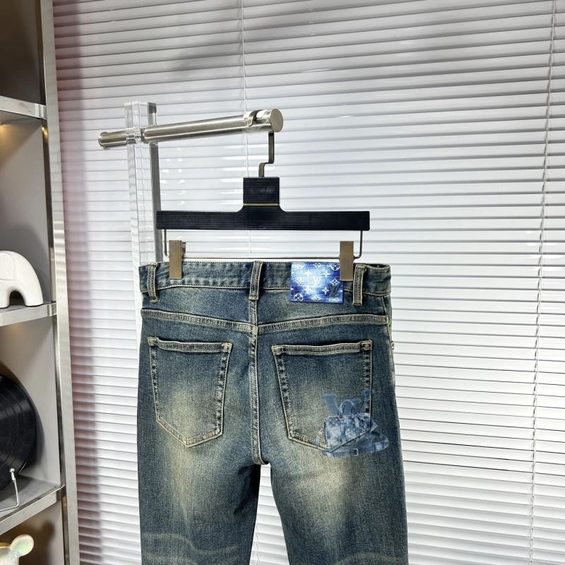 Minimalist Louis Vuitton Jeans 135997