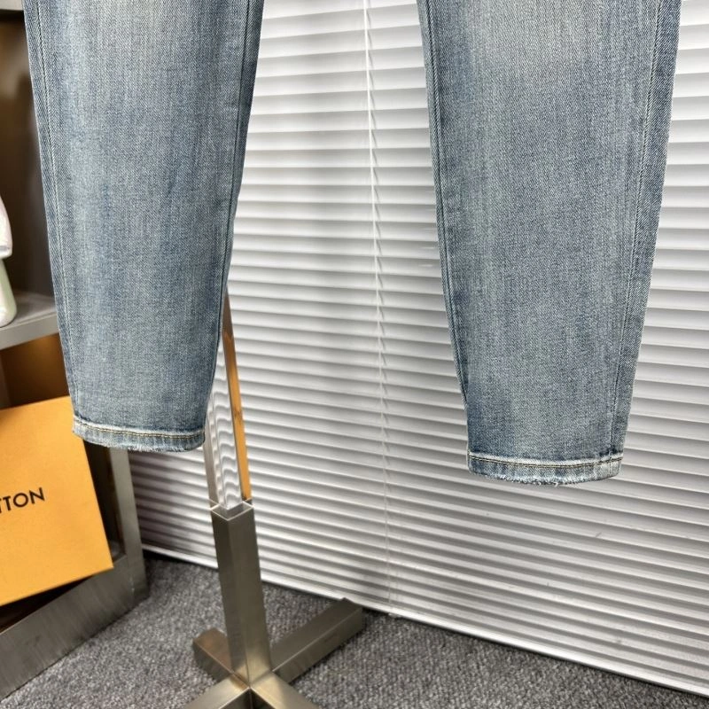 Louis Vuitton Jeans GoAnywhere 135984