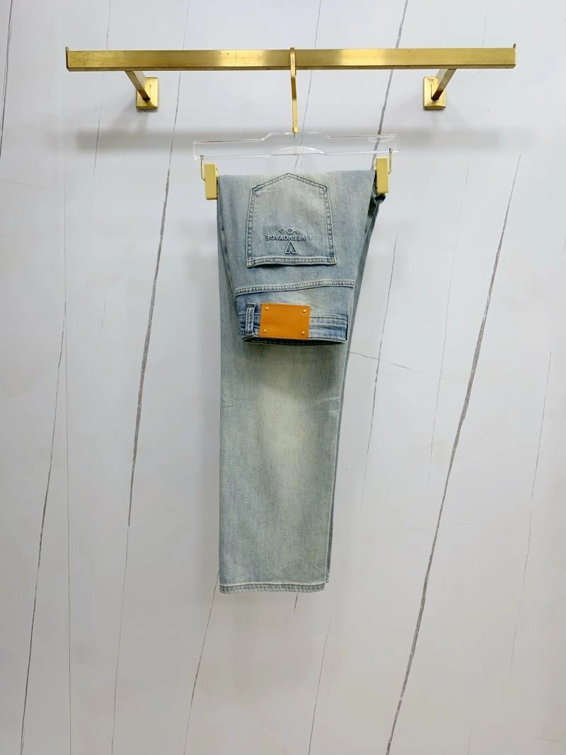 Louis Vuitton Jeans Chic 135995