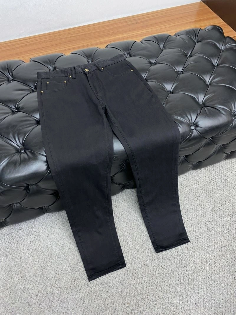TechFriendly Louis Vuitton Jeans 135980