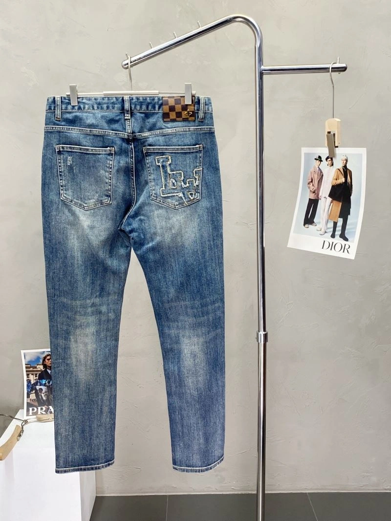 ComfortFit Louis Vuitton Jeans 135989