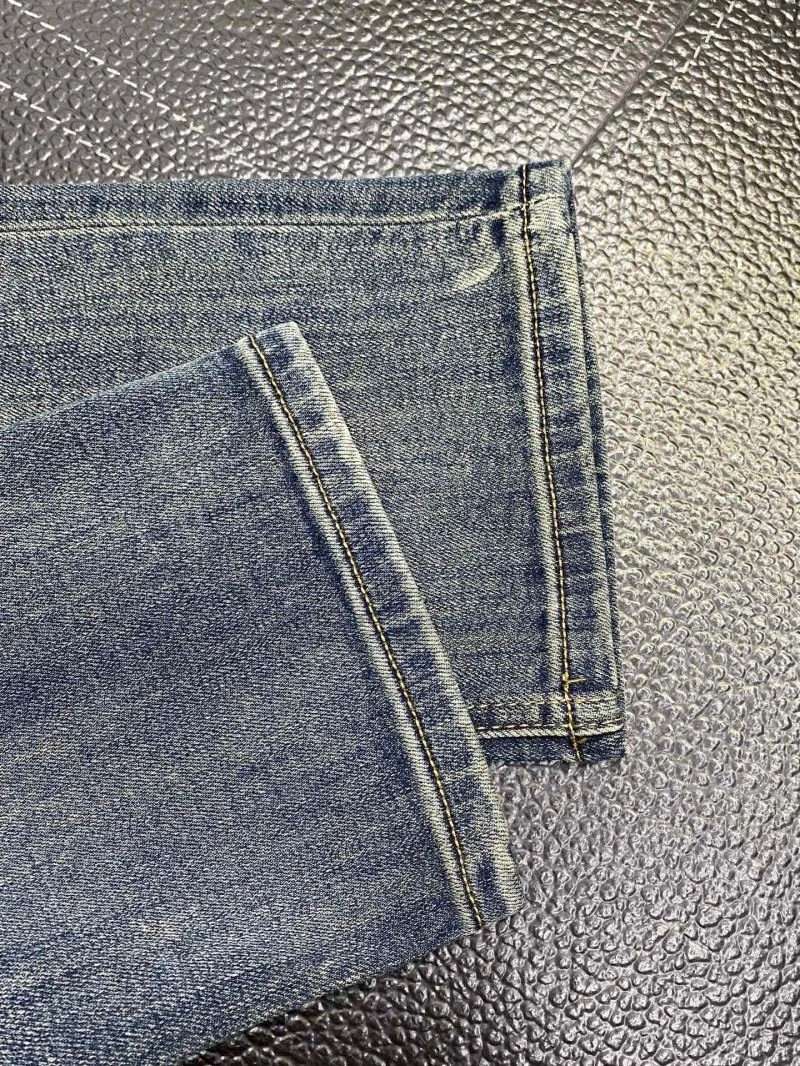 ComfortFit Louis Vuitton Jeans 135989