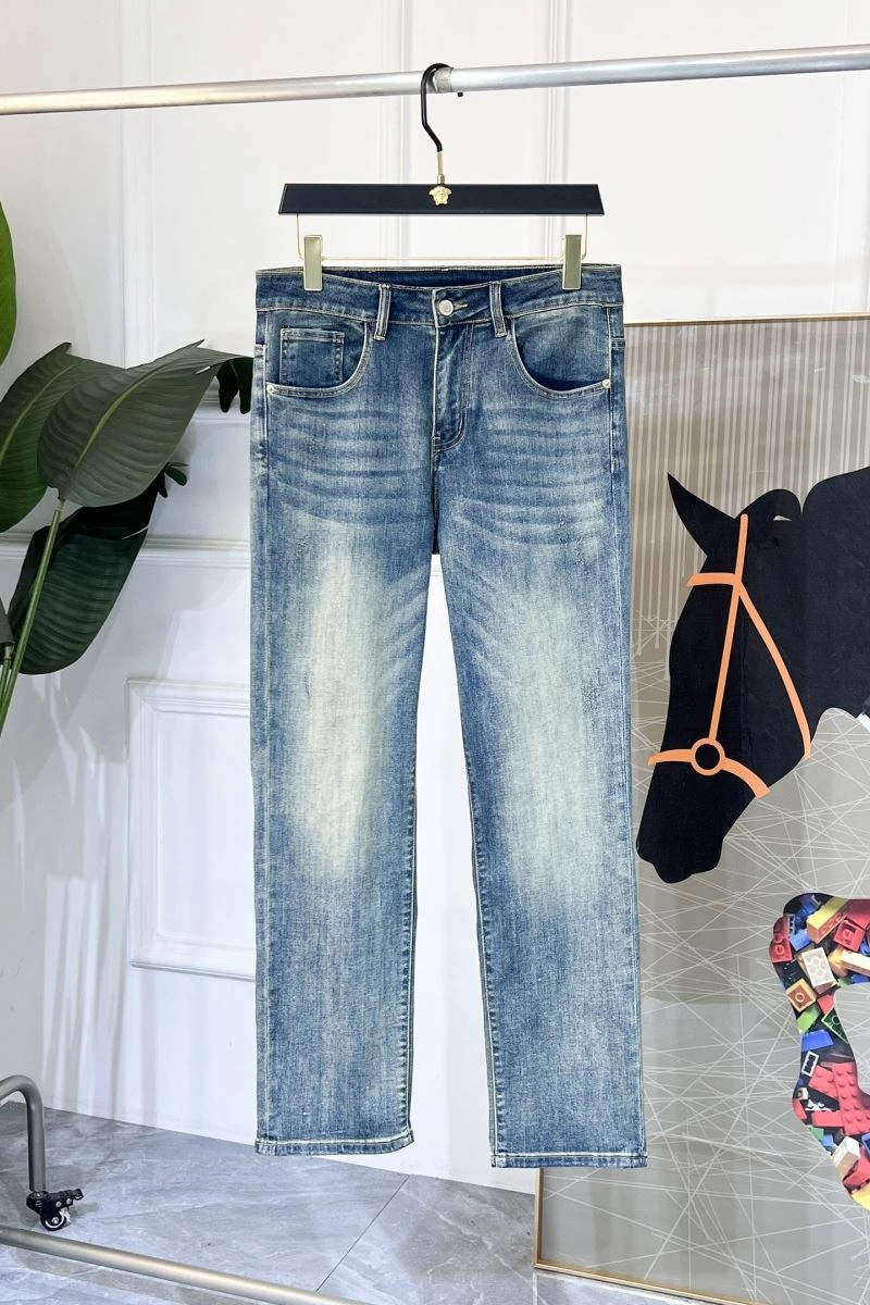 Louis Vuitton Jeans FashionForward 135970