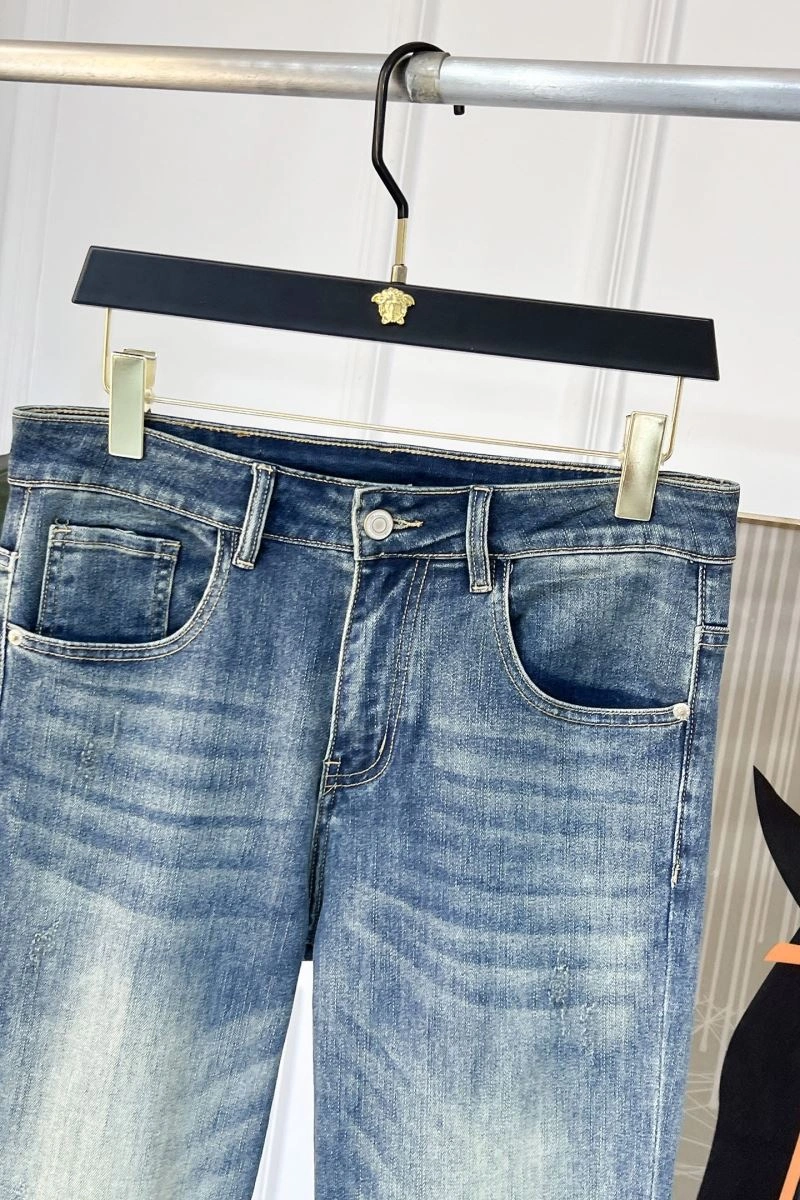 Louis Vuitton Jeans FashionForward 135970
